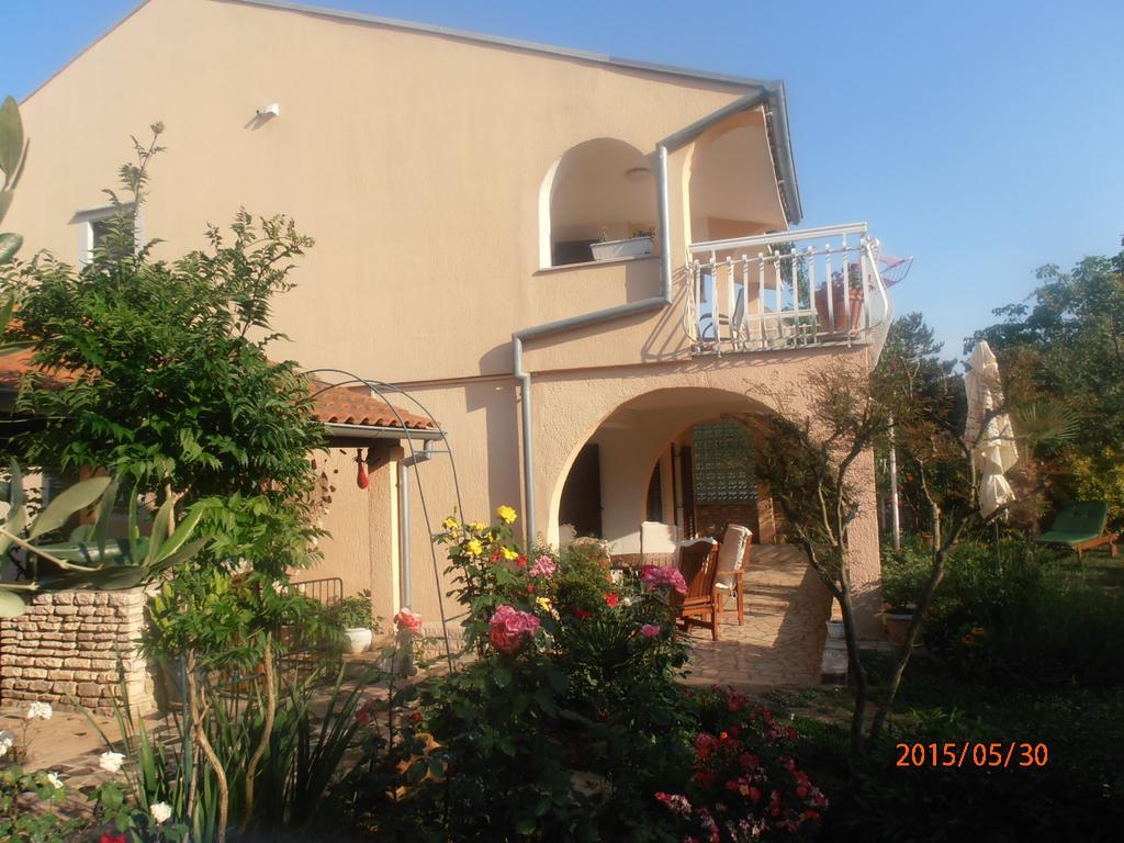 Apartment Steblaj Pula Chambre photo