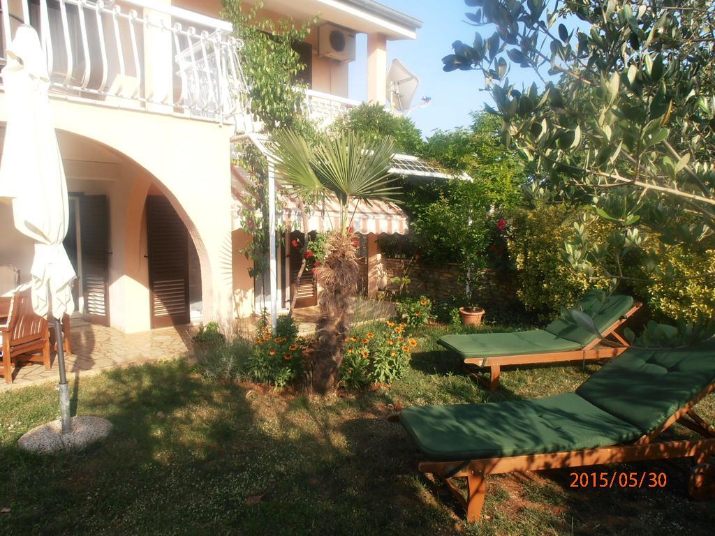 Apartment Steblaj Pula Chambre photo