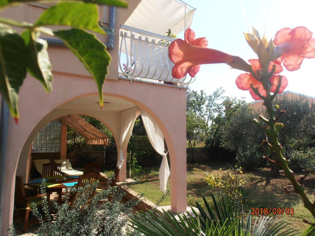 Apartment Steblaj Pula Extérieur photo